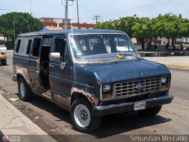 ZU - Asociaci�n Cooperativa Milagro Bus 03 por Sebasti�n Mercado