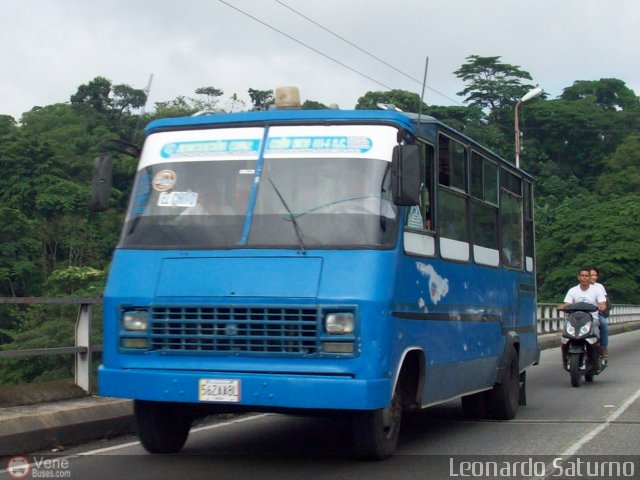 Coop. Caño Rico III - 5 R.L 46 por Leonardo Saturno