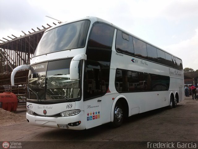 Expresos San Crist�bal 169 por Juan Fuentes