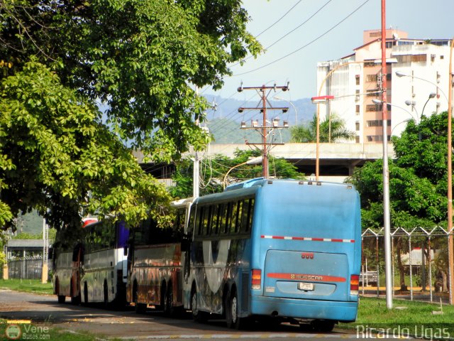 Garajes Paradas y Terminales Puerto-La-Cruz por Ricardo Ugas