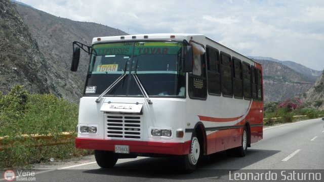 Uni�n Expresos Tovar 02 por Leonardo Saturno