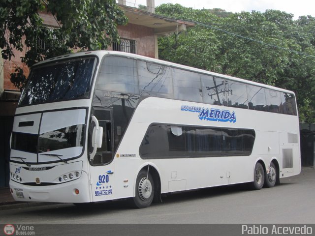 Expresos M�rida 0920 por Pablo Acevedo
