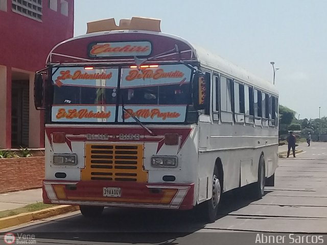 Colectivos Cachiri 11 por Abner Sarcos