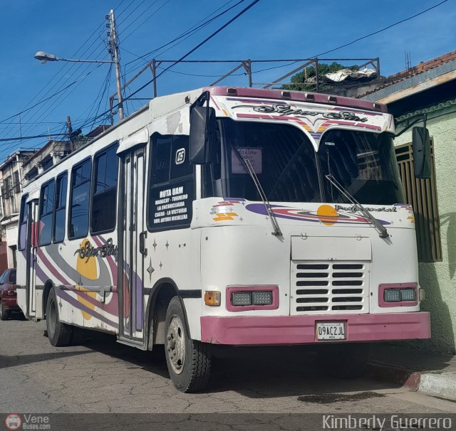 Universidad Arturo Michelena 05 por Kimberly Guerrero