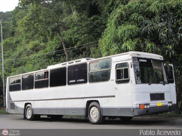 Autobuses La Pascua 00 por Pablo Acevedo