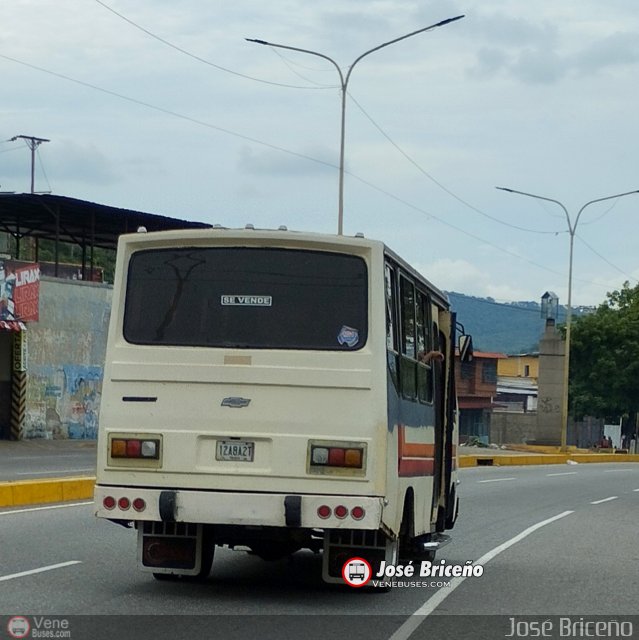 TU - A.C. de Conductores Lnea Popular 121 por Jos Briceo