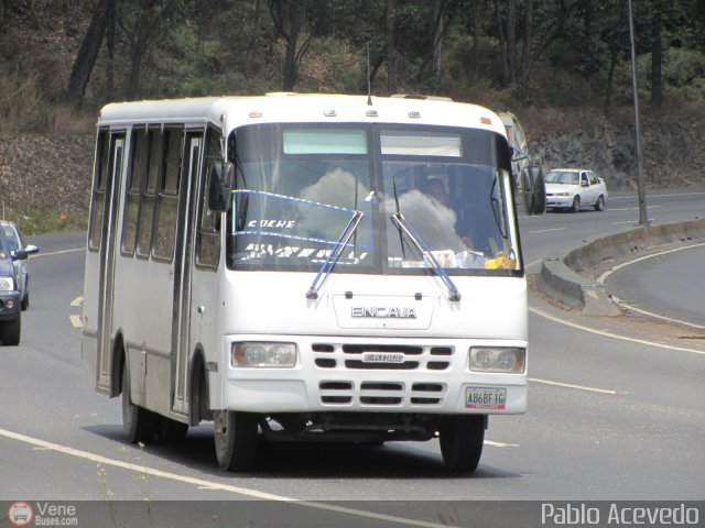 DC - Lnea Resistentes de Coche 85 por Pablo Acevedo