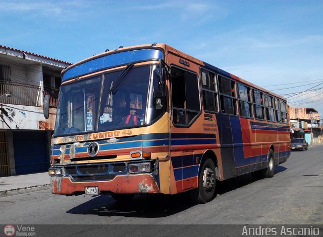 Transporte Unido 045 por Andrs Ascanio