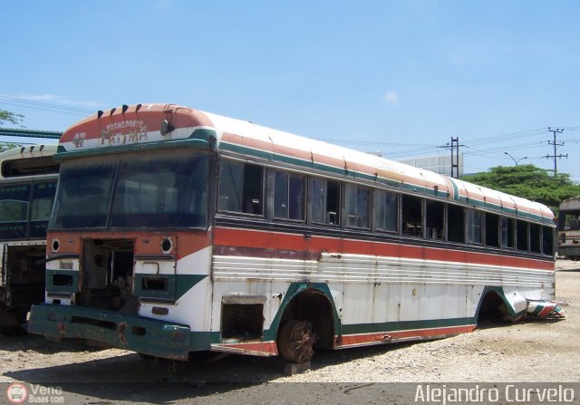 En Chiveras Abandonados Recuperaci�n Transporte Fatima por Alejandro Curvelo
