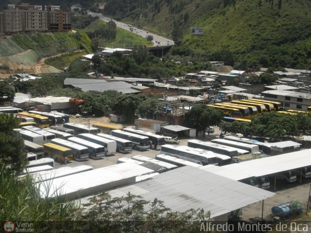 Garajes Paradas y Terminales Caracas por Alfredo Montes de Oca