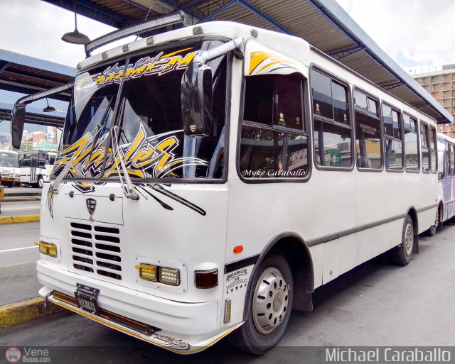 A.C. de Transporte Nmero Uno R.L. 018 por Michael Caraballo
