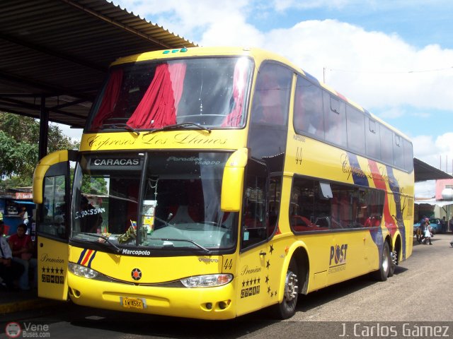 Expresos Los Llanos 044 por J. Carlos G�mez