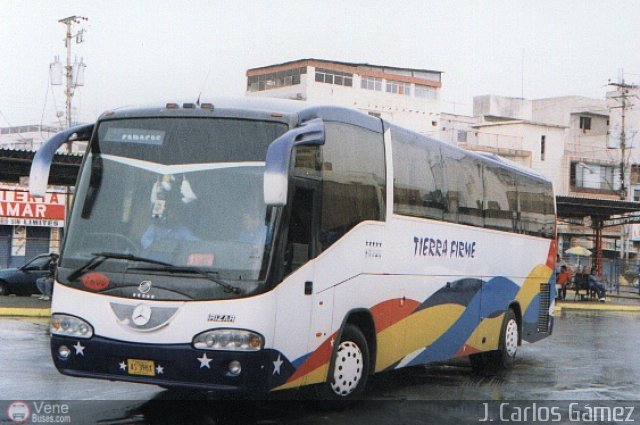 Colectivos Tierra Firme 2600 por J. Carlos Gmez