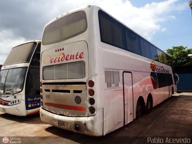 Expresos Occidente 451 por Pablo Acevedo