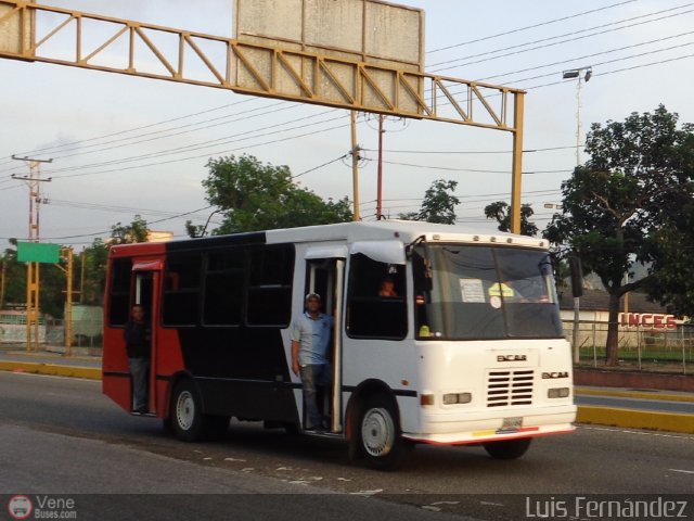CA - Uni�n Vivienda Popular Los Guayos 216 por Luis Fern�ndez