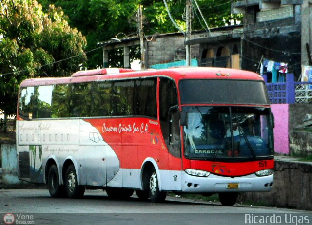 Cruceros Oriente Sur 151 por Ricardo Ugas