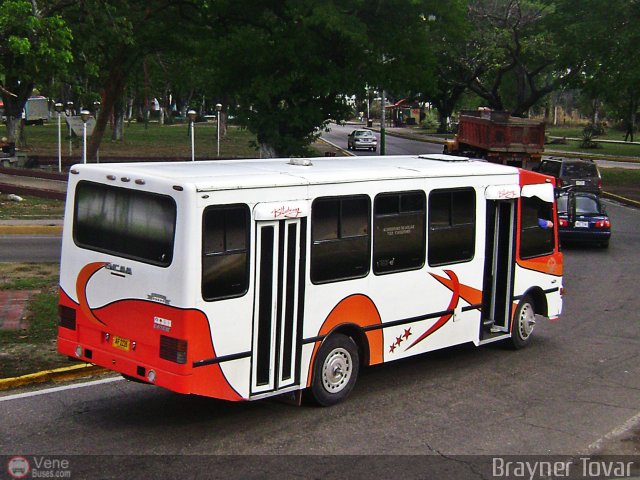 U.C. Los Caminantes 19 por Royner Tovar