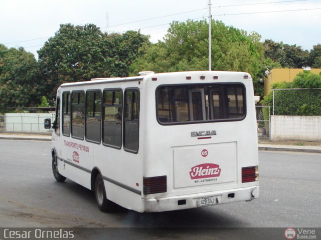 Particular NO USAR MÁS 05 por Cesar Ornelas