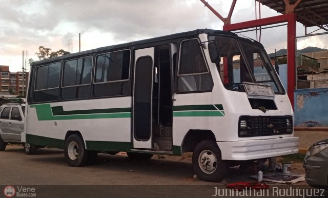 En Chiveras Abandonados Recuperaci�n CARACAS por Jonnathan Rodr�guez