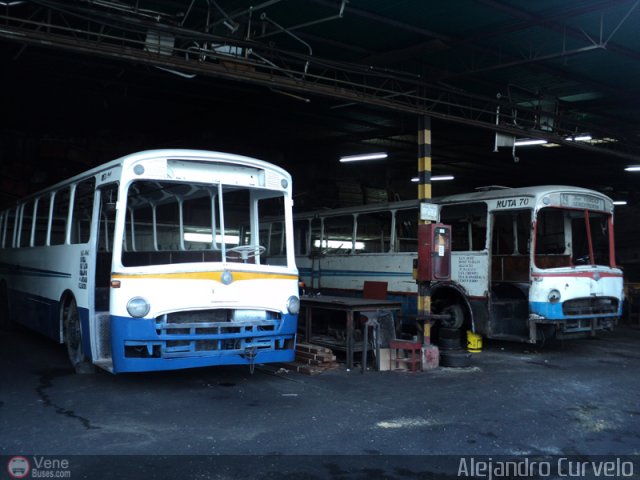 Garajes Paradas y Terminales Caracas por Alejandro Curvelo