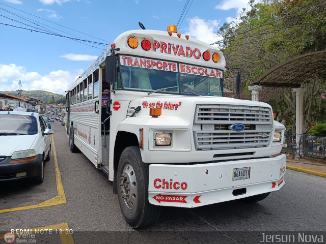 Universitarios y Escolares PRIVADO por Jerson Nova