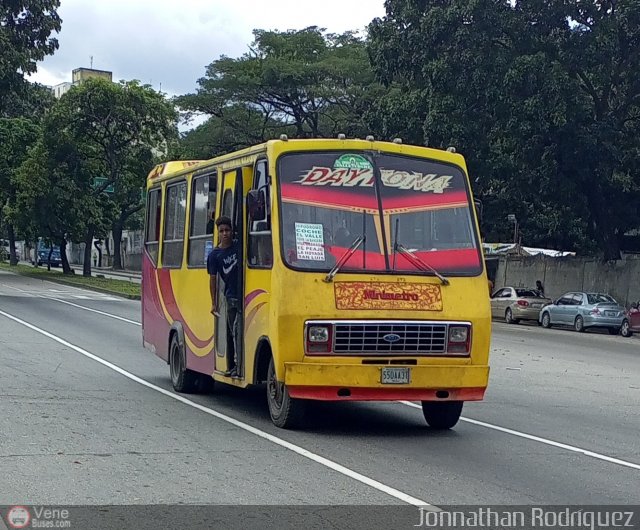 DC - S.C. Plaza Espaa - El Valle - Coche 035 por Jonnathan Rodrguez