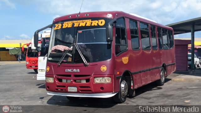 U.C. 23 de Enero 170 por Sebasti�n Mercado