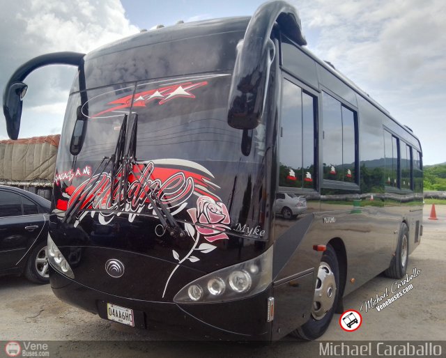 Particular o Desconocido Carupano por Michael Caraballo