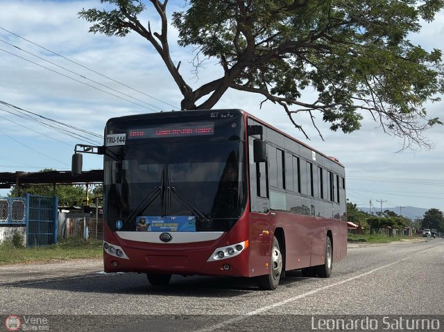 Bus Trujillo 144 por Leonardo Saturno