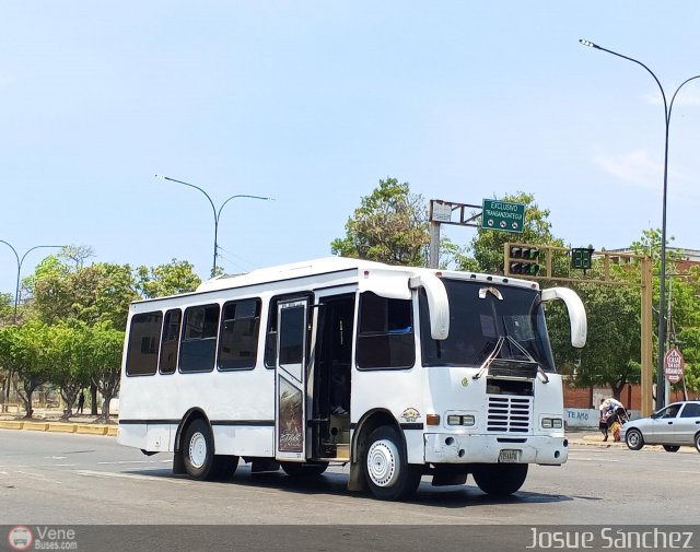 Coop. Transporte Menca de Leoni 013 por Josue Snchez