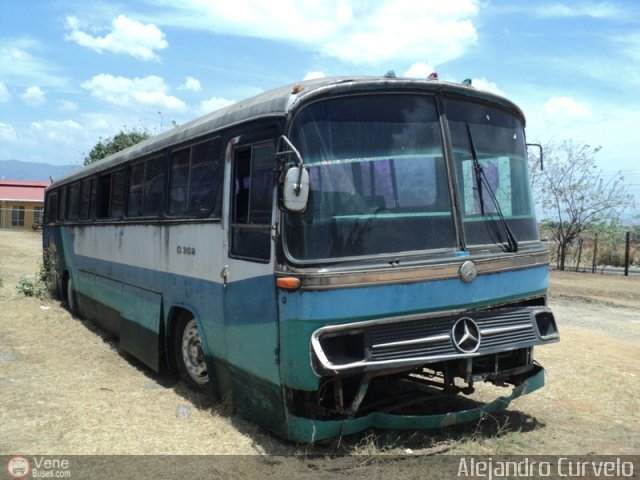 En Chiveras Abandonados Recuperaci�n 0302 Sencillo por Alejandro Curvelo