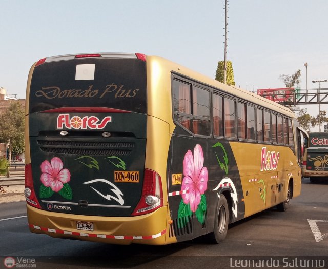 Transporte Flores Hermanos S.R.L 960 por Leonardo Saturno