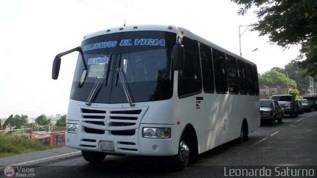 Colectivos El Viga 33 por Leonardo Saturno