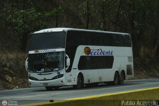 Expresos Occidente 142 por Pablo Acevedo