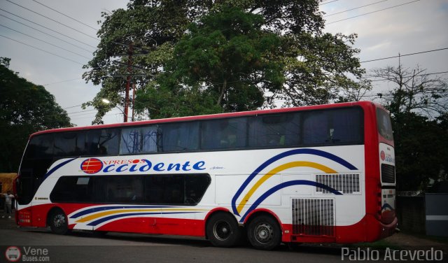 Expresos Occidente 321 por Pablo Acevedo