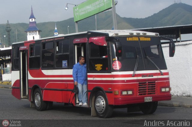 Cooperativa de Transporte Lucero Mundo 34 por Andrs Ascanio