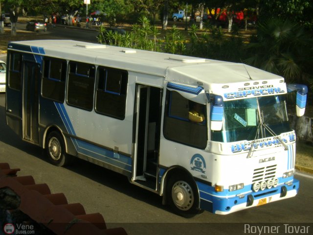 U.C. Los Caminantes 65 por Royner Tovar