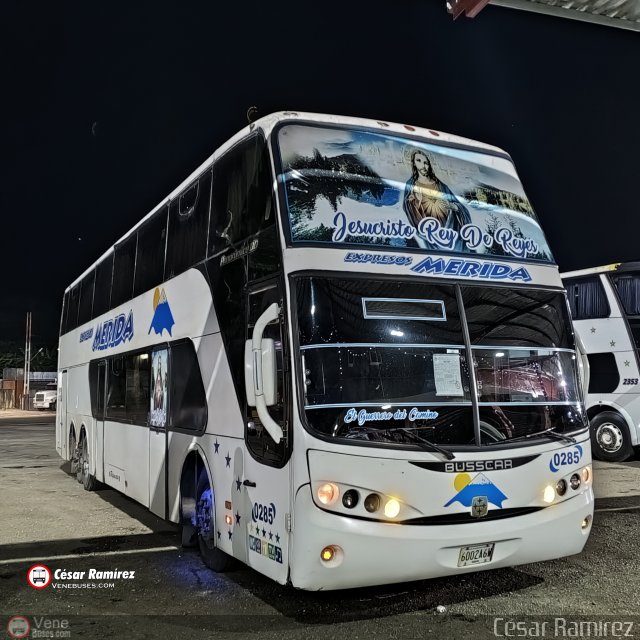 Expresos M�rida 0285 por C�sar Ram�rez