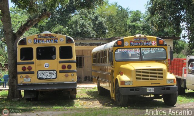 Garajes Paradas y Terminales Guigue por Andrs Ascanio