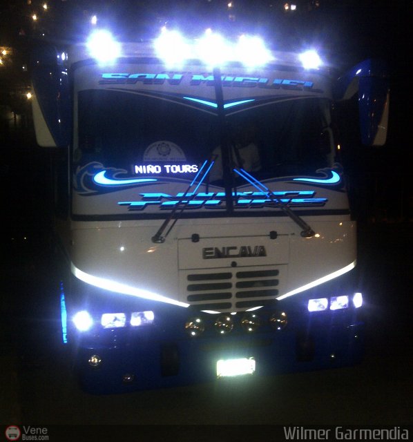 Organizaciones Unidas de C. Caracas - La Guaira 305 por Wilmer Garmendia