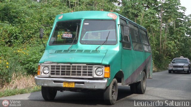 Particular o Desconocido 8922 por Leonardo Saturno