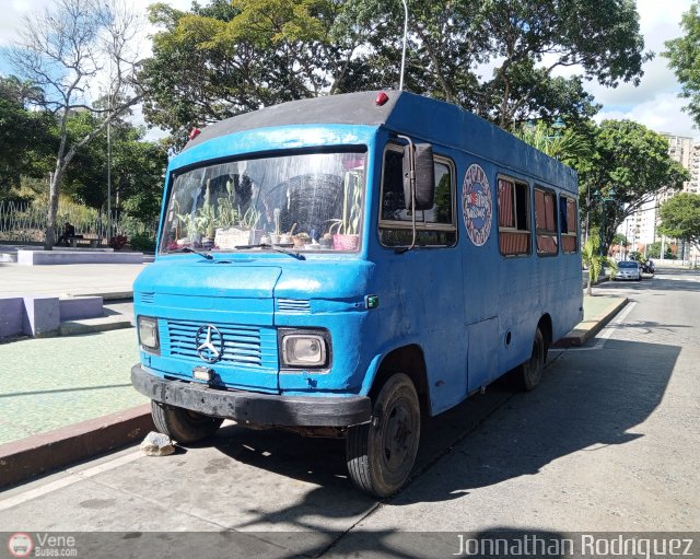 Particular o Desconocido CARACAS por Jonnathan Rodr�guez