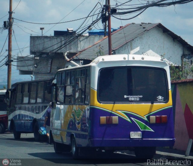 Particular o Desconocido 3088 por Pablo Acevedo