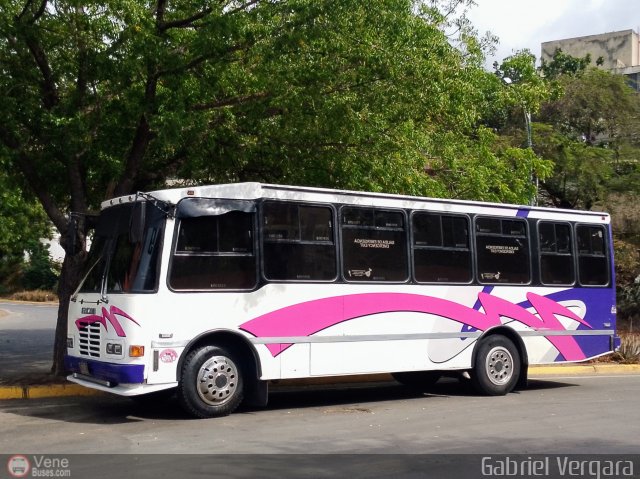 U.C. Caracas - Los Caracas 195 por Gabriel Vergara