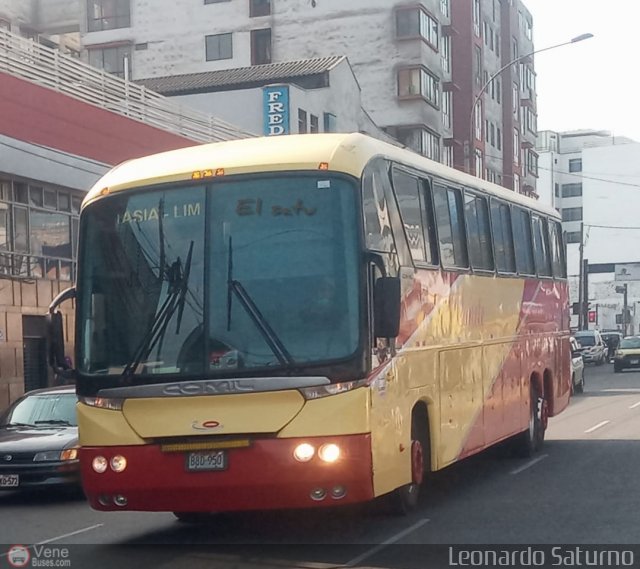 Turismo Caete 950 por Leonardo Saturno