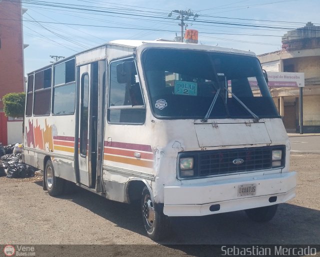 ZU - U.C. Barrio La Polar 204 por Sebasti�n Mercado