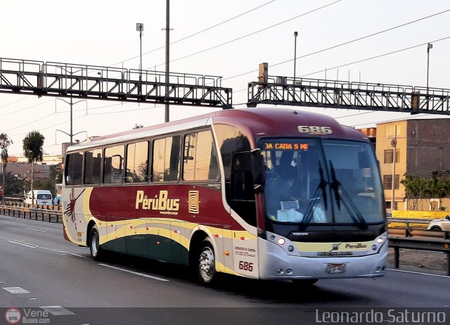 Empresa de Transporte Per� Bus S.A. 686 por Leonardo Saturno