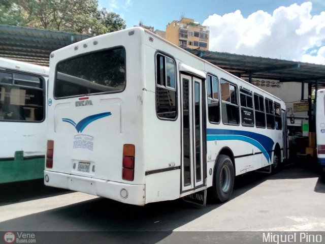 A.C. de Transporte Encarnaci�n 300 por Miguel Pino