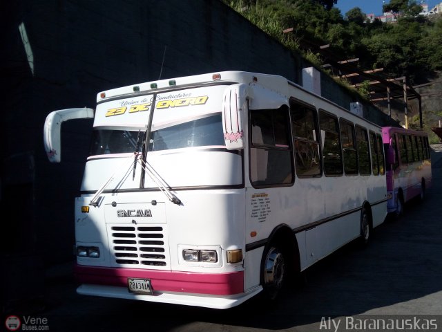 U.C. 23 de Enero 151 por Aly Baranauskas