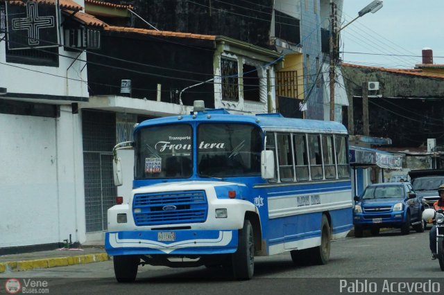 Transporte Frontera 01 por Pablo Acevedo